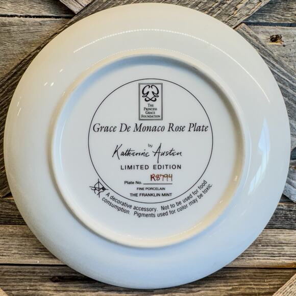 Vintage Franklin Mint Grace De’ Monaco Rose Plate, Limited Edition # R8794 - Picture 4 of 6